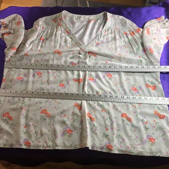 ๐ Floral Spring / Summer Plus Size Pull On 3/4 Sleeves Blouse - Picture 10 of 13